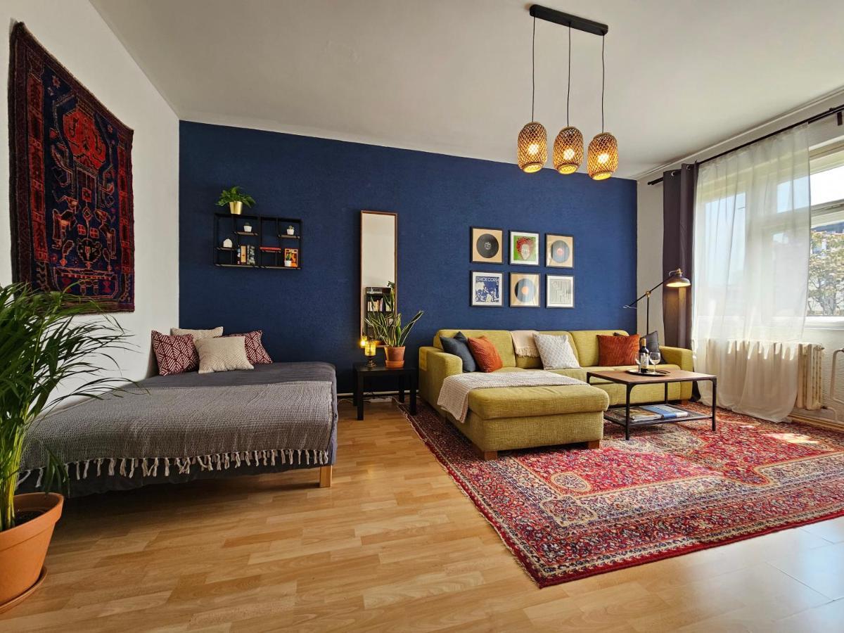 Stone Square Apartment บราติสลาวา ภายนอก รูปภาพ