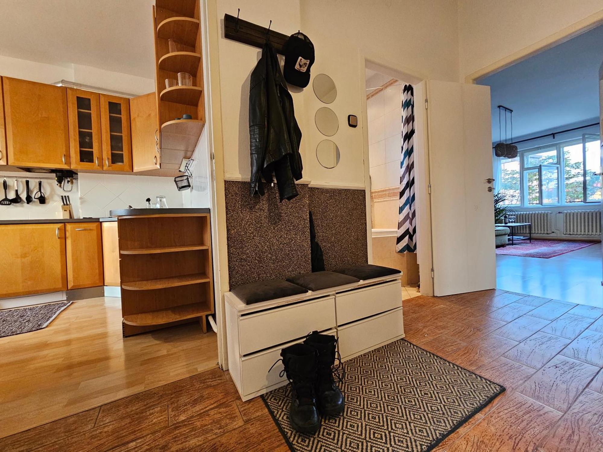 Stone Square Apartment บราติสลาวา ภายนอก รูปภาพ
